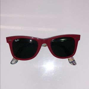 Ray ban wayfarer, red limited edition